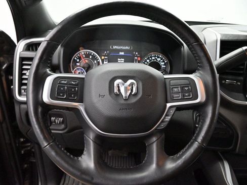 Used 2020 RAM 2500 Big Horn w/ Level 2 Equipment Group AWD/4WD image 14