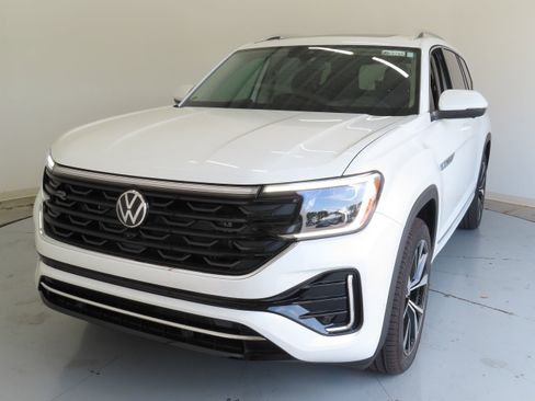 New 2026 Volkswagen Atlas SEL Premium R-Line AWD/4WD image 9