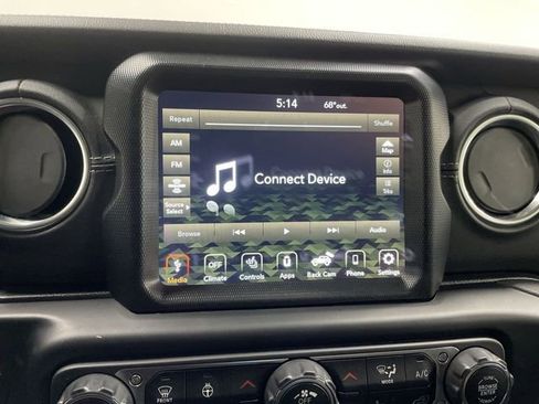 Used 2021 Jeep Wrangler Unlimited Sahara w/ Cold Weather Group AWD/4WD image 16