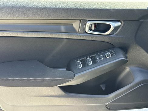 Used 2023 Honda Civic Sport image 12