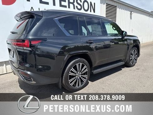 New 2026 Lexus LX 600 4WD w/ Luxury Package image 3