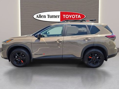 Used 2026 Nissan Rogue SV w/ Rock Creek Premium Package AWD/4WD image 11