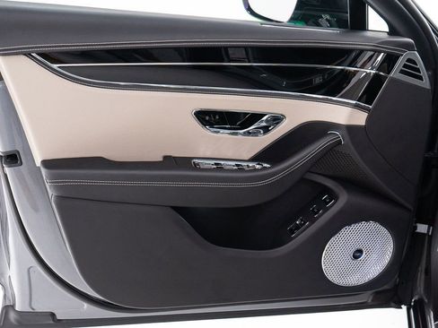 Certified 2023 Bentley Flying Spur Plug-In Hybrid AWD/4WD image 11