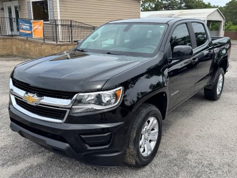 Used 2018 Chevrolet Colorado LT RWD image 2