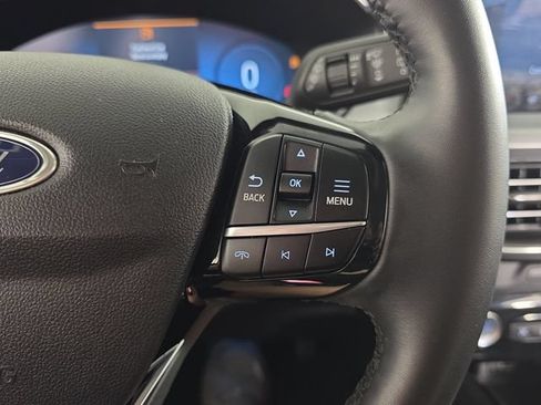 Used 2024 Ford Escape Platinum AWD/4WD image 14