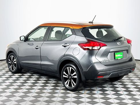 Used 2019 Nissan Kicks SV image 6