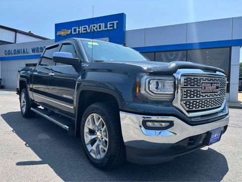 Used 2018 GMC Sierra 1500 SLT w/ SLT Premium Package AWD/4WD image 12