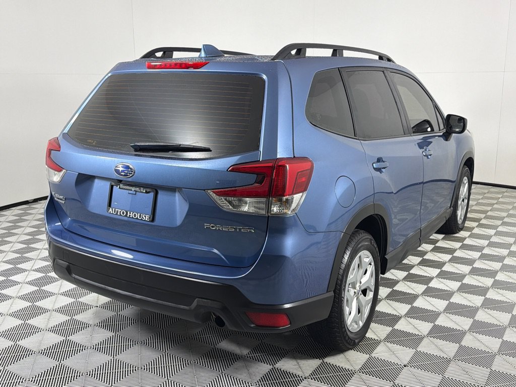Used 2023 Subaru Forester AWD/4WD image 5