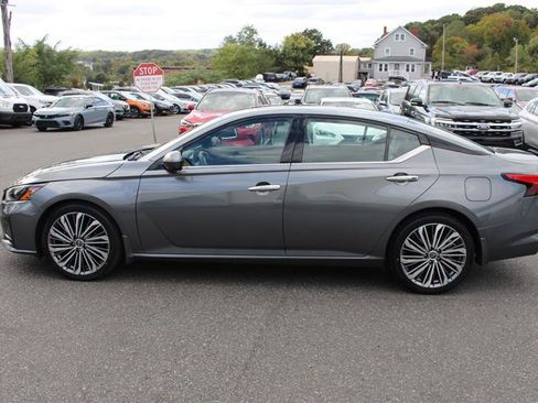 Used 2023 Nissan Altima 2.5 SL image 5