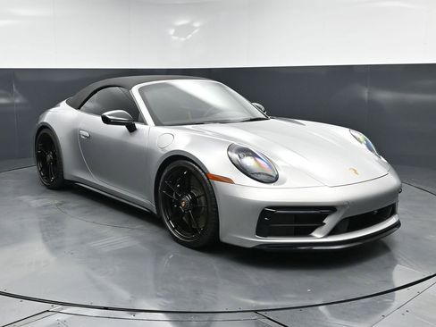 Certified 2024 Porsche 911 Carrera GTS RWD image 10