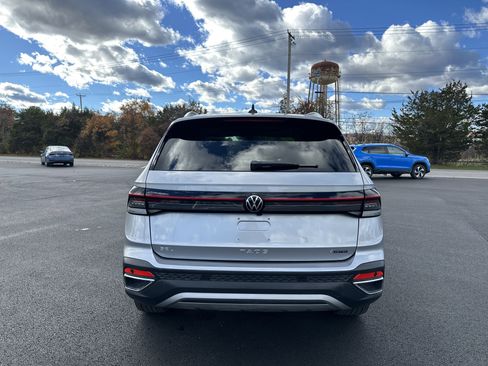 Certified 2025 Volkswagen Taos SEL w/ Black Wheel Plus Package image 7