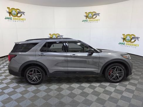 Used 2025 Ford Explorer ST w/ Sun And Sound Package AWD/4WD image 11