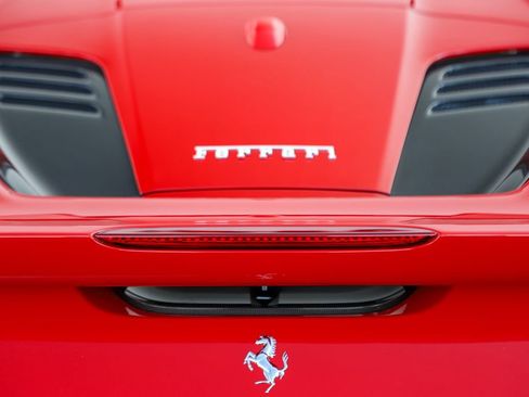 Certified 2022 Ferrari F8 Tributo RWD image 71
