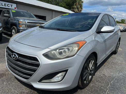 Used 2016 Hyundai Elantra GT w/ Option Group 03 FWD image 2
