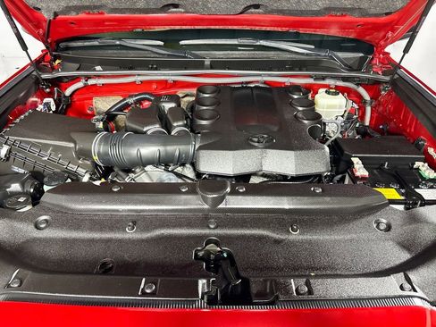 Used 2019 Toyota 4Runner SR5 image 21