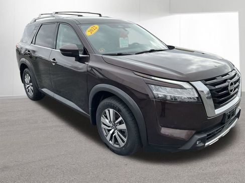 Certified 2022 Nissan Pathfinder SL AWD/4WD image 4