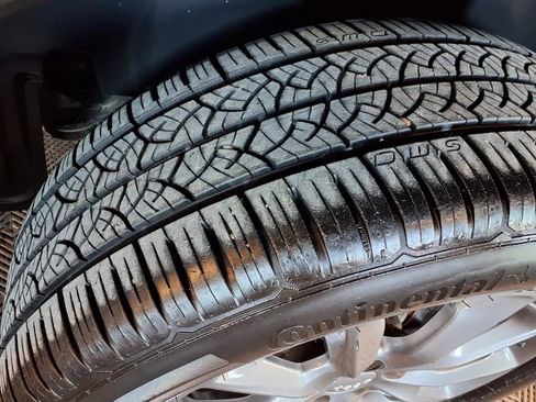 Used 2018 Jeep Cherokee Limited w/ Trailer Tow Group image 10