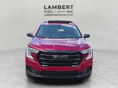 Used 2023 GMC Terrain SLE w/ Driver Convenience Package AWD/4WD image 8