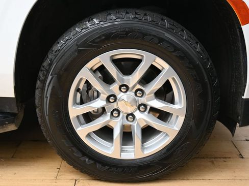 Used 2021 Chevrolet Tahoe LS AWD/4WD image 13