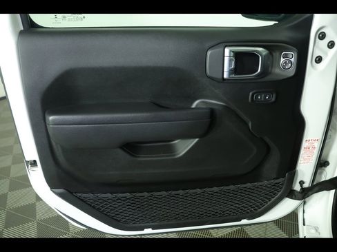 Used 2022 Jeep Wrangler Sport S image 18