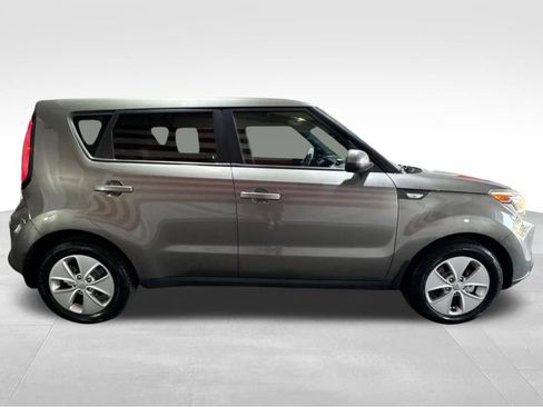 Used 2014 Kia Soul FWD image 4