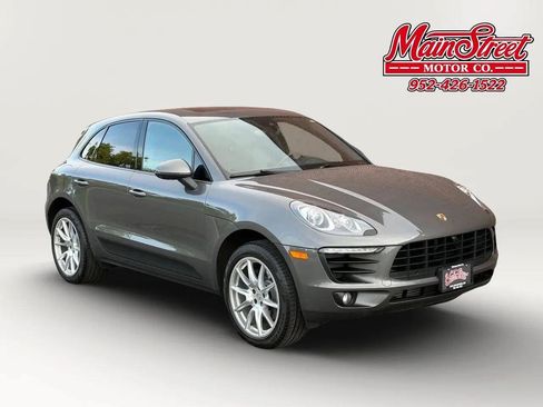 Used 2018 Porsche Macan AWD/4WD image 1