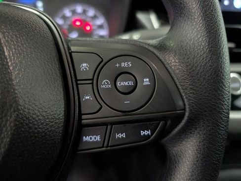 Used 2025 Toyota Corolla LE w/ LE Premium Package image 17