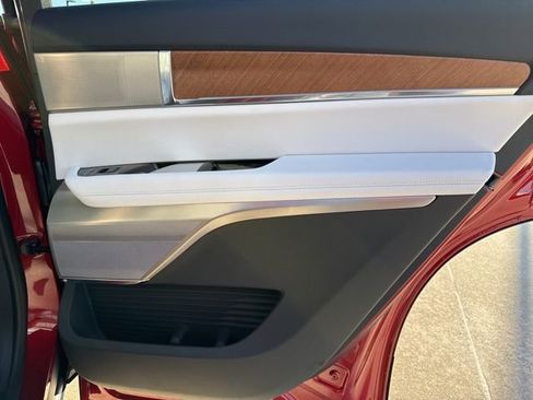 New 2026 Cadillac Vistiq Sport w/ LPO, Floor Liner Package image 13