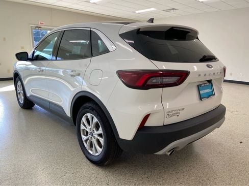 Used 2023 Ford Escape Active w/ Tech Pack #2 image 9