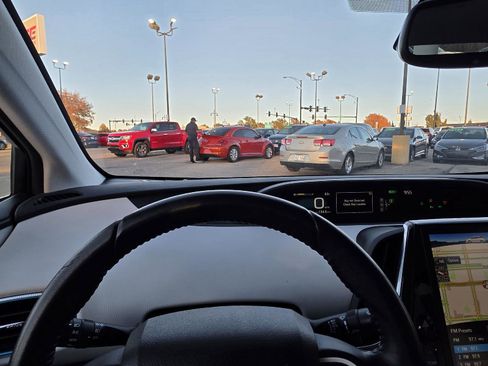 Used 2017 Toyota Prius Prime Plus image 24