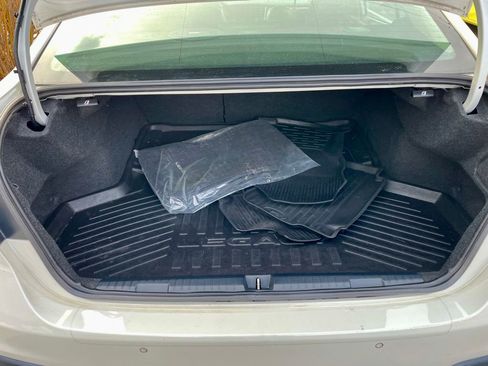 Used 2020 Subaru Legacy Limited image 8