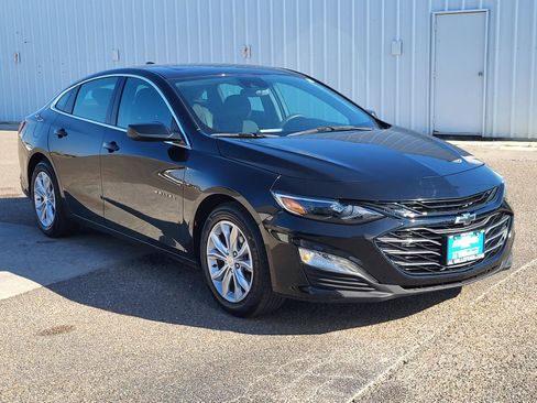 Used 2023 Chevrolet Malibu LT FWD image 7