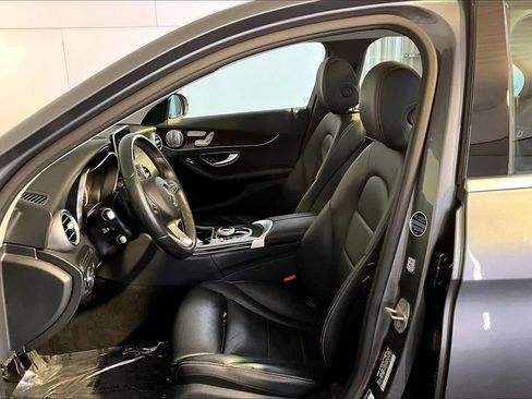 Used 2017 Mercedes-Benz C 300 4MATIC Sedan image 9