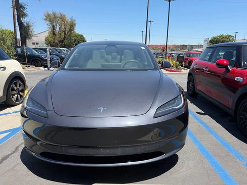 Used 2025 Tesla Model 3 RWD image 5