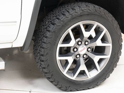 Used 2014 GMC Sierra 1500 SLT w/ All-Terrain Package image 68