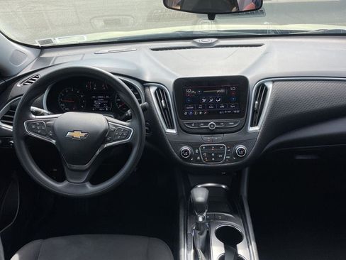 Used 2024 Chevrolet Malibu LT FWD image 12