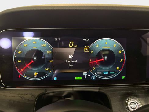 Used 2023 Mercedes-Benz E 450 Coupe image 31