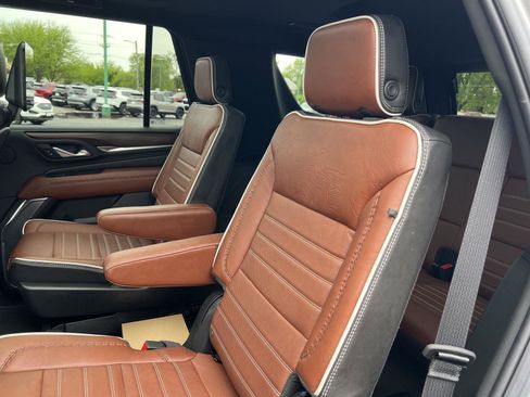 Used 2023 GMC Yukon Denali Ultimate AWD/4WD image 52