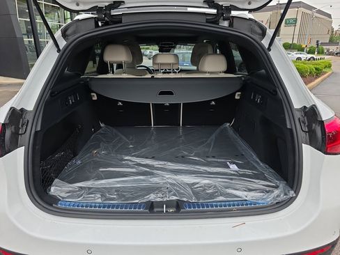 New 2026 Mercedes-Benz GLC 300 4MATIC image 14