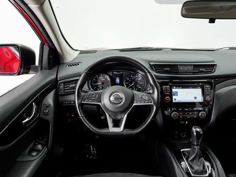 Used 2017 Nissan Rogue Sport SV w/ SV Premium Package AWD/4WD image 15