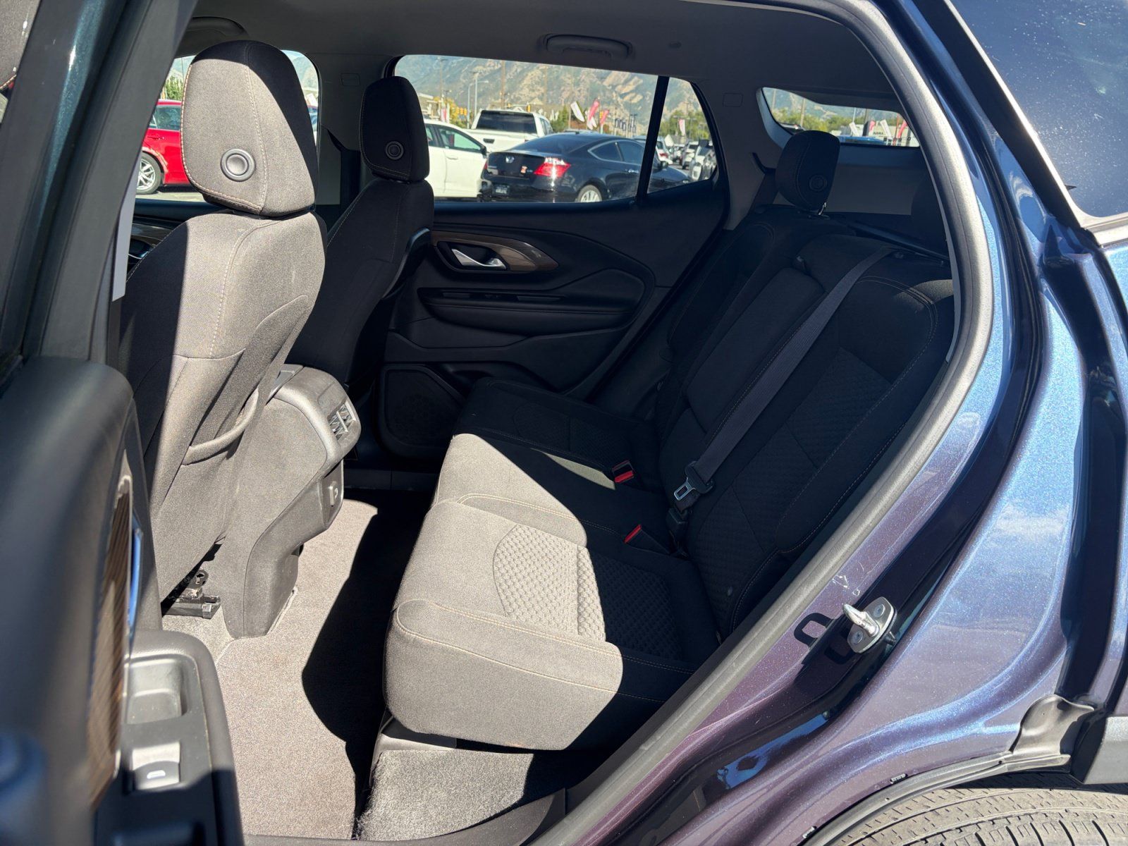 Used 2018 GMC Terrain SLE FWD image 25