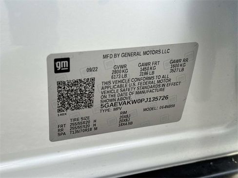 Used 2023 Buick Enclave Essence w/ Experience Buick Package image 28