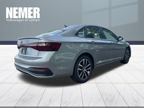 New 2026 Volkswagen Jetta SE FWD image 4