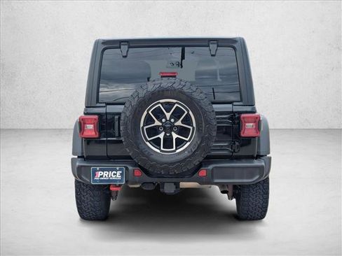 Used 2025 Jeep Wrangler Unlimited Rubicon AWD/4WD image 7