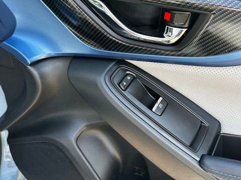 Used 2019 Subaru Crosstrek Hybrid w/ Moonroof Package w/Navigation AWD/4WD image 19