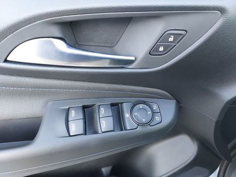 Certified 2025 Buick Envista Sport Touring w/ Convenience I Package image 17