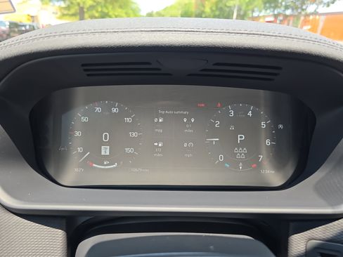 Certified 2025 Land Rover Discovery Dynamic SE AWD/4WD image 20
