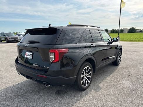 Used 2023 Ford Explorer ST-Line w/ Class IV Trailer Tow Package AWD/4WD image 12