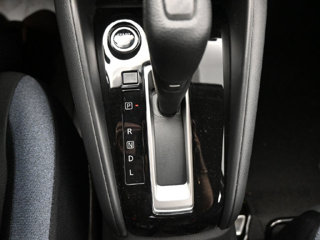 Used 2025 Nissan Versa SV w/ Trunk Package FWD image 27