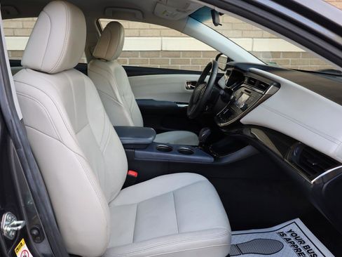 Used 2013 Toyota Avalon XLE FWD image 26